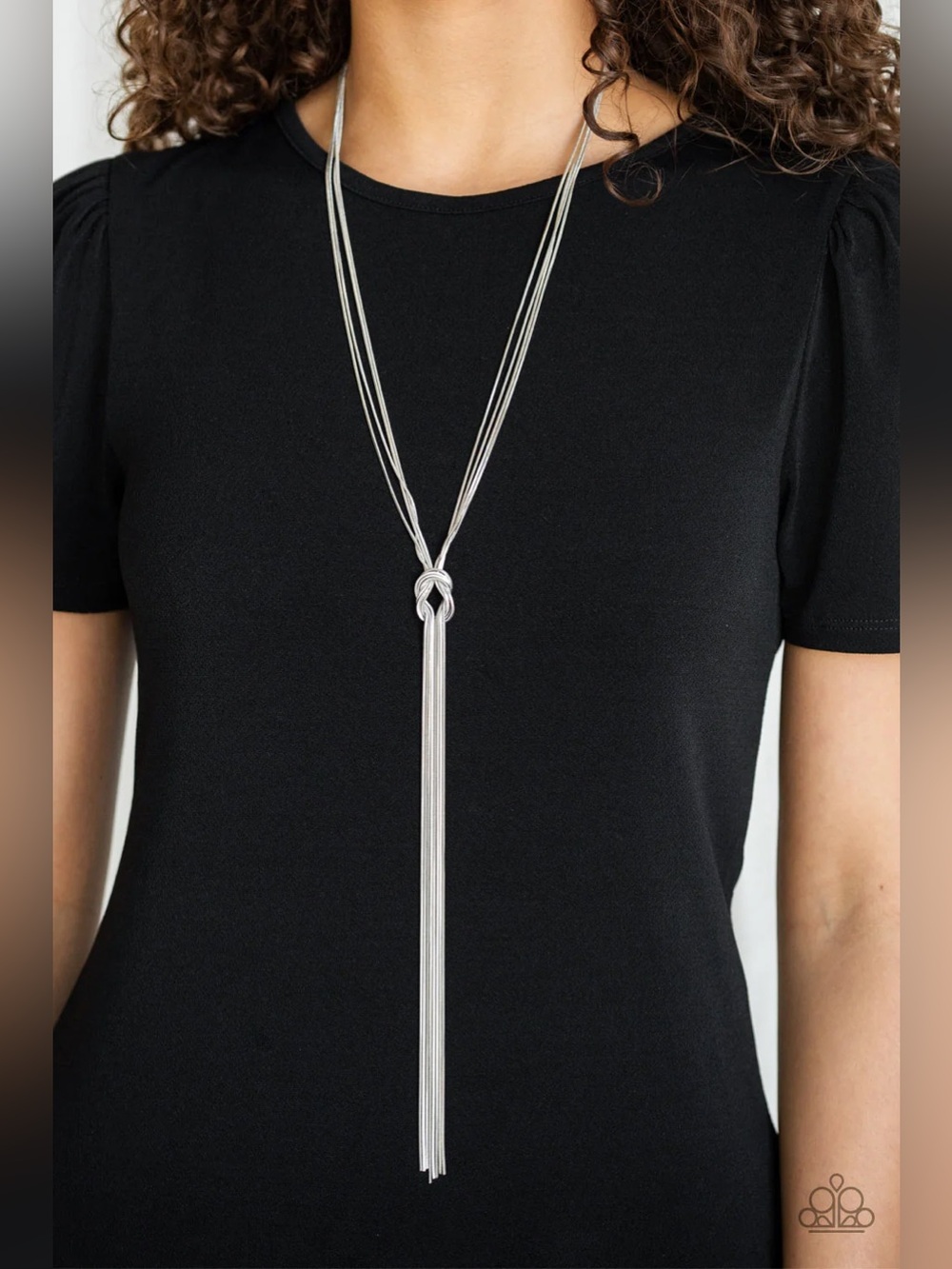 ❤️🔥5/$25❤️🔥 Forget Me Knot Silver Necklace